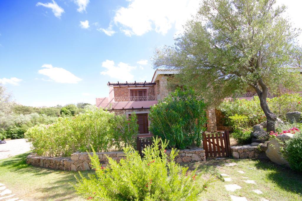 Residenze Dei Fiori Porto Rotondo Exterior foto